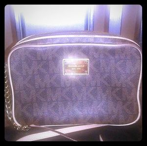LAST CHANCE item Michael kors crossbody bag